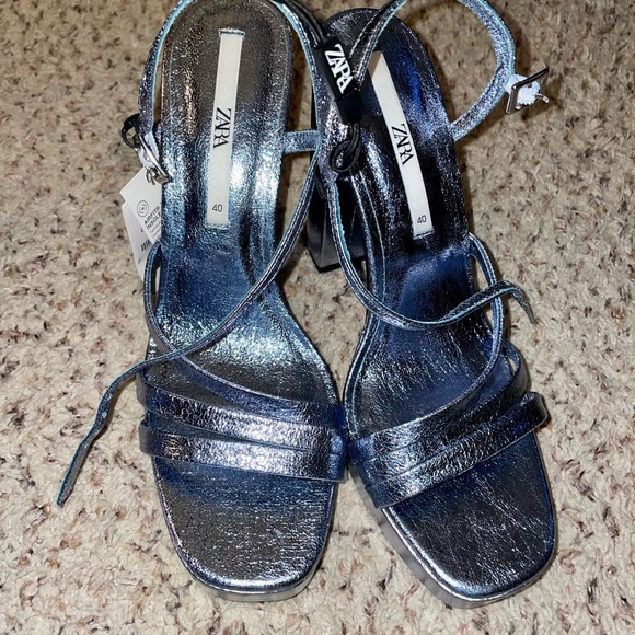 🆕Zara Sandal🆕 - Picture 2 of 5
